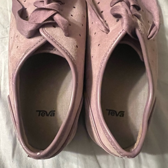 Teva Women's Mauve Sneakers - Picture 3 of 5